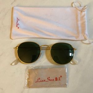 NEW, Never Worn Fashion Sunglasses